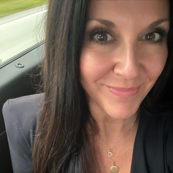 Meet your Posher, Chrissy - Picture 16 of 16